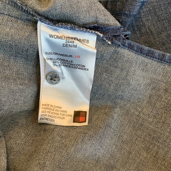 LIKE NEW! Woolrich Button Down Denim Shirt Size Large - Picture 8 of 9